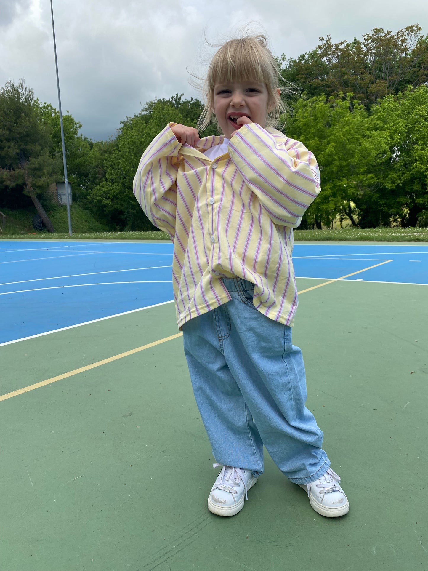 Camicia a righe gialla