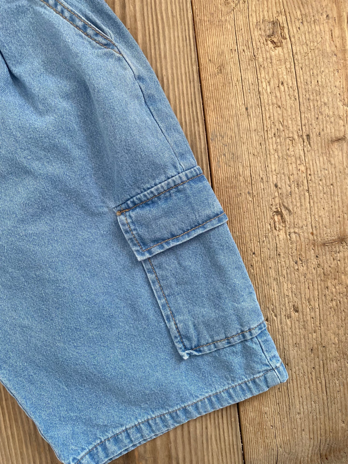 Bermuda cargo in denim