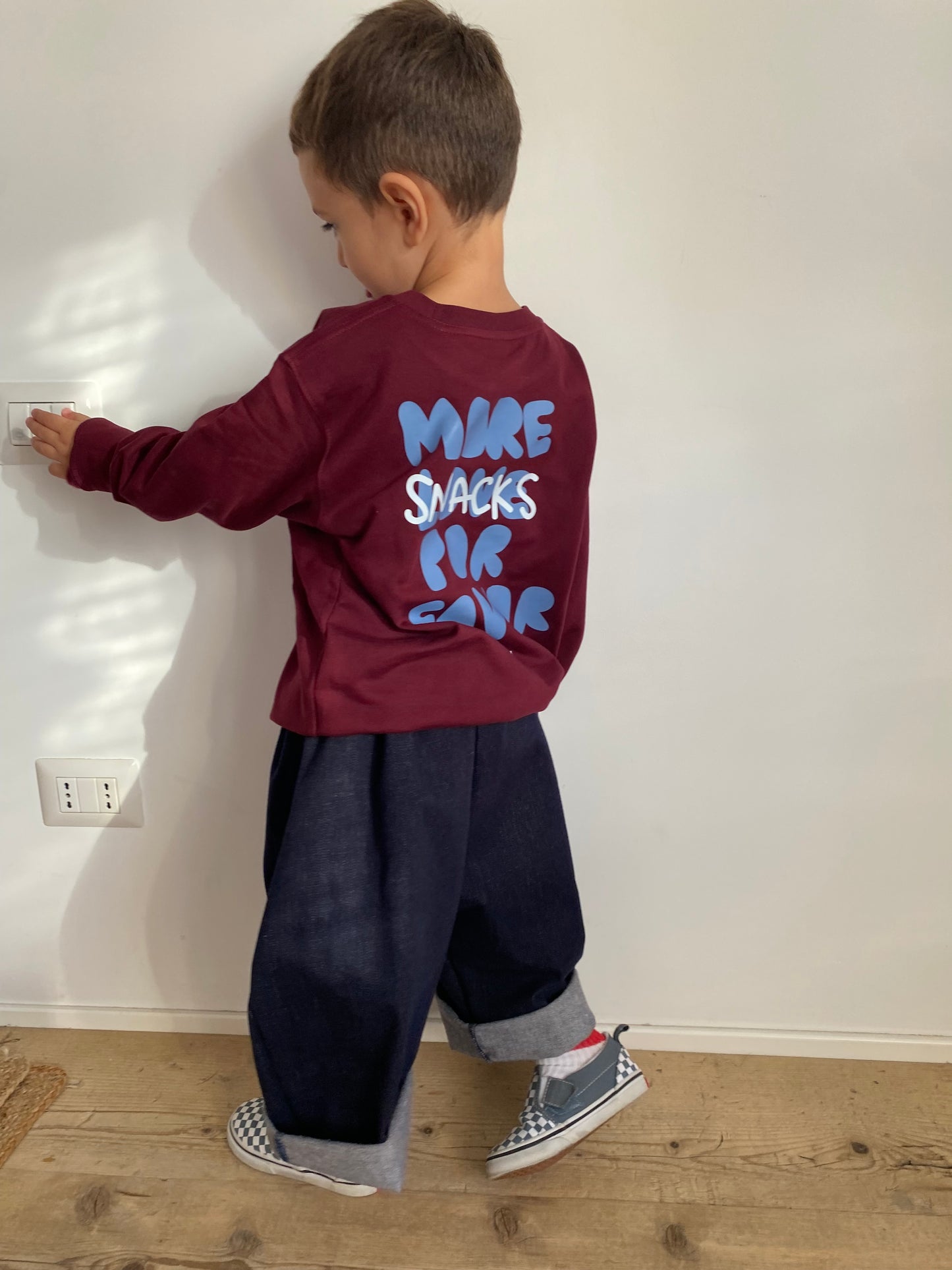 Felpa more snacks borgogna e bianca