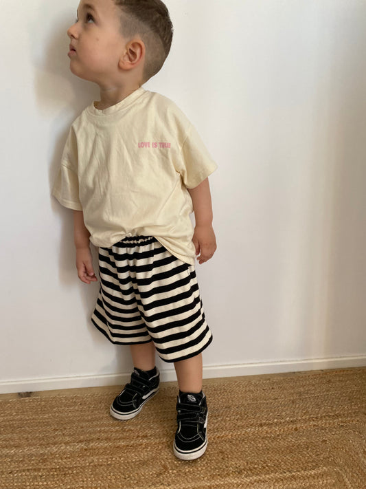 Shorts a righe